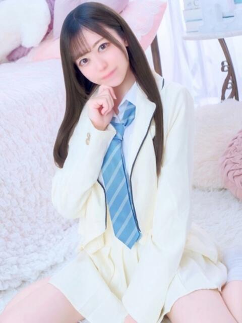 おもち E+アイドルスクール新宿・歌舞伎町店（デリヘル）