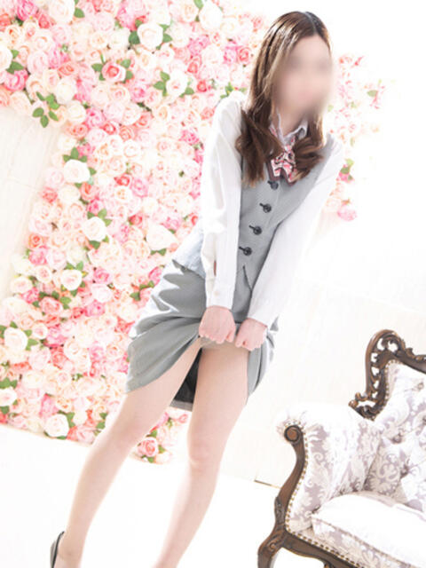 みゆう 新宿・本格コスプレ美人秘書オフィスイメクラ「秘書課女子」（デリヘル）