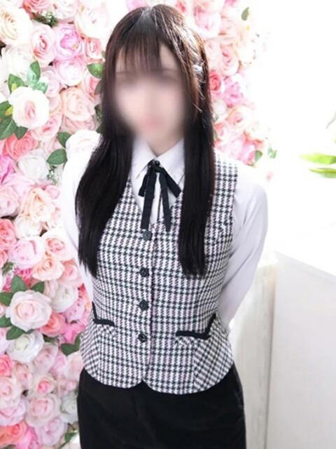 かんな 新宿・本格コスプレ美人秘書オフィスイメクラ「秘書課女子」(デリヘル)