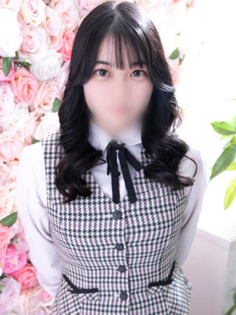 あいる 新宿・本格コスプレ美人秘書オフィスイメクラ「秘書課女子」（デリヘル）