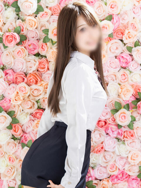 あみ 新宿・本格コスプレ美人秘書オフィスイメクラ「秘書課女子」（デリヘル）