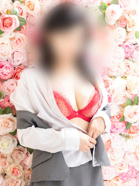 かおり 新宿・本格コスプレ美人秘書オフィスイメクラ「秘書課女子」(デリヘル)