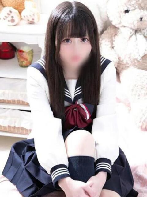 みみ 新宿・本格コスプレ素人アイドル学園イメクラ「新入生」(デリヘル)