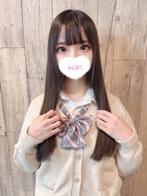 みつき 学校帰りの妹に手コキしてもらった件 梅田（オナクラ）