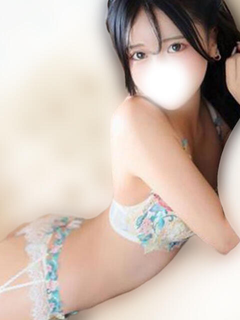 泉戸ゆいな ド淫乱セレブ妻（人妻系デリヘル）