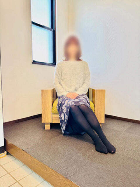由佳子(ゆかこ) おもてなし婦人(人妻系デリヘル)