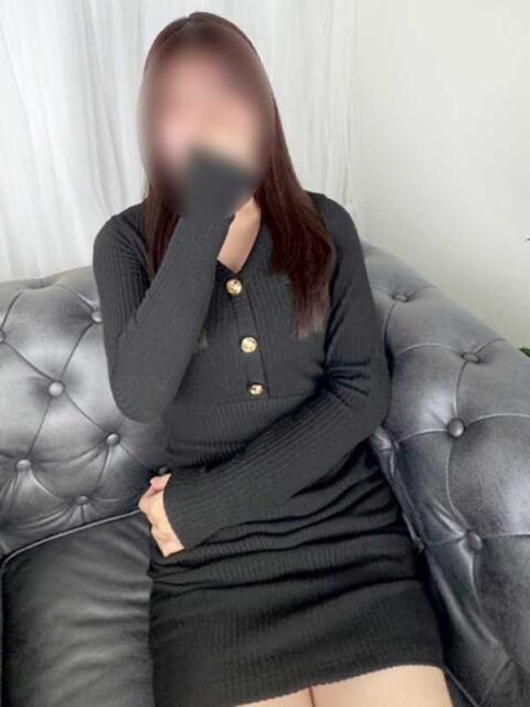 みお 秘密の出張部屋（デリヘル）