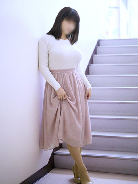りみ ミセスラウンジ東京（人妻系デリヘル）