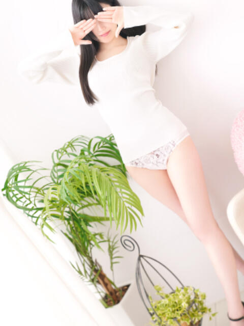 こなつ 横浜HANDS(ハンズ)(ユメオト)(待ち合わせ型オナクラ&手コキ専門店)