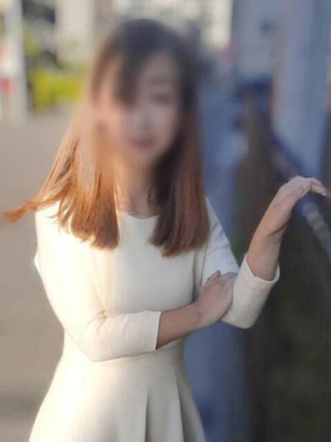 えみ マダム西船橋（熟女デリヘル）