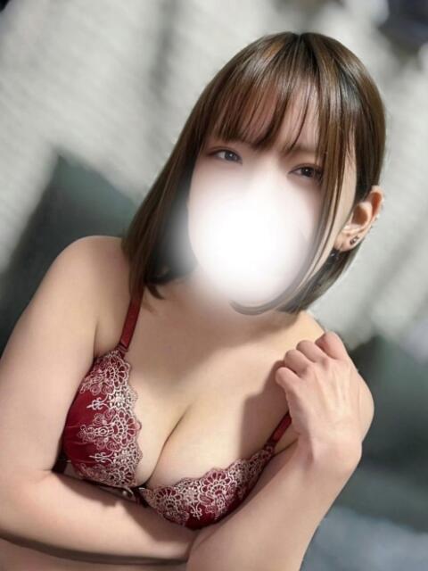 なお ぽっちゃり巨乳素人専門店ぷにめろ西船橋店(ぽっちゃり系デリヘル)