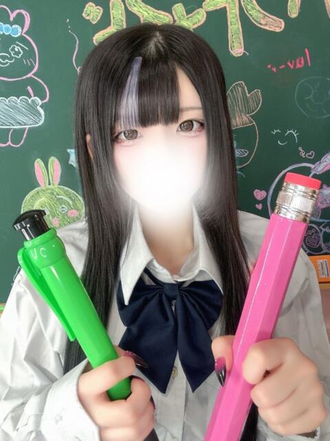 ゆら 新宿ハンドメイド(手コキ・オナクラ)