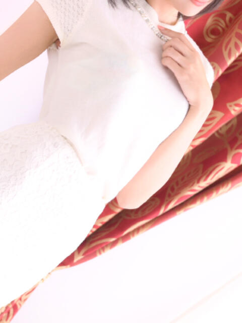 すずね 横浜人妻セレブリティ（ユメオト）（人妻系デリヘル）