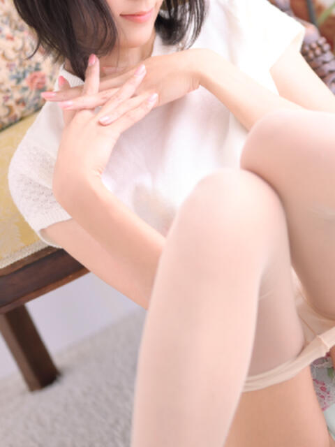 すずね 横浜人妻セレブリティ（ユメオト）（人妻系デリヘル）