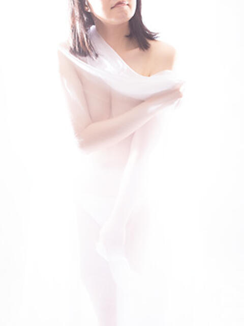 しおり 渋谷ハーモニー(会員制SMクラブ)