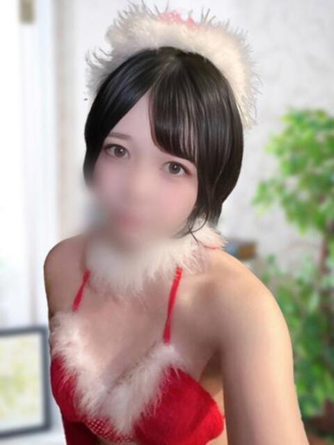 ころも 可愛いが止まらない！ ウエスト・コム（イメージヘルス）