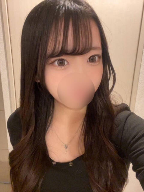 新人①番さん MOMO(モモ)（ソープランド）