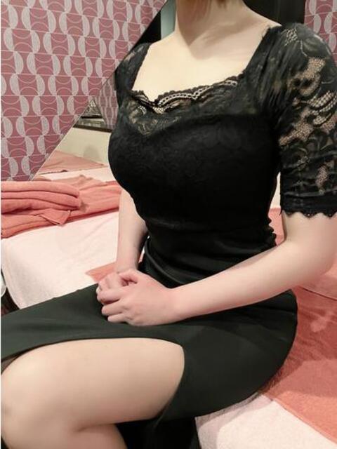 高梨　すず★新人割 雅(みやび)（人妻ヘルス）