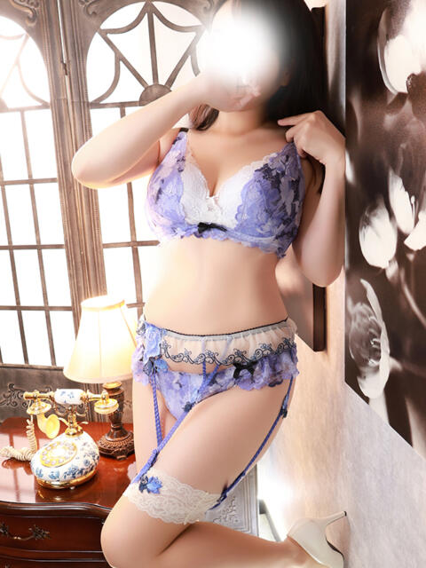 芽衣 ROYAL　GRACE（路上待ち合わせデリヘル）