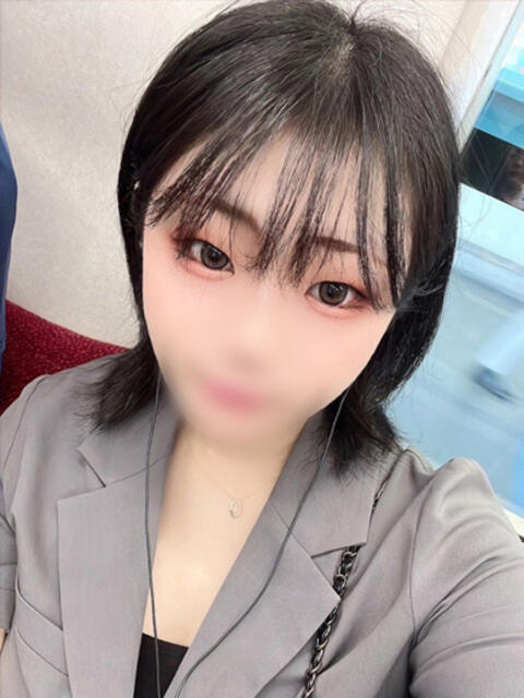 まる ウルトラホワイト（デリヘル）