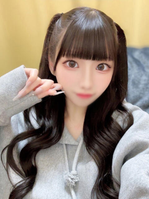 月城りな ウルトラハピネス（デリヘル）