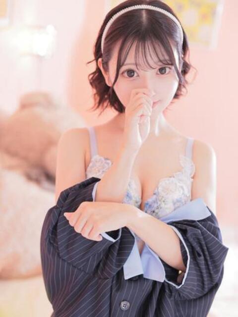 【ひなみ】大きな瞳のミニマム娘☆ SAPPORO ばつぐんnet(デリヘル)