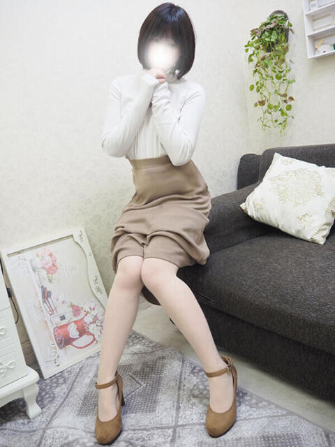 紬(つむぎ) 厚木奥様Life（人妻デリヘル）