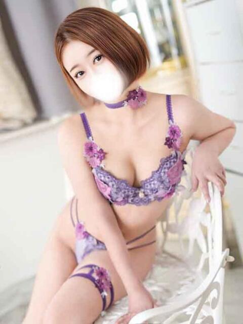 みほ 若妻淫乱倶楽部 久喜店（人妻デリヘル）