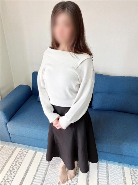 美山 蛍 昼妻夜 滋賀店（駅待ち合わせ人妻デリヘル）