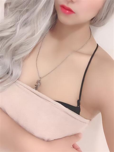 しおり ユメカノ。（【非風俗】メンズエステ）