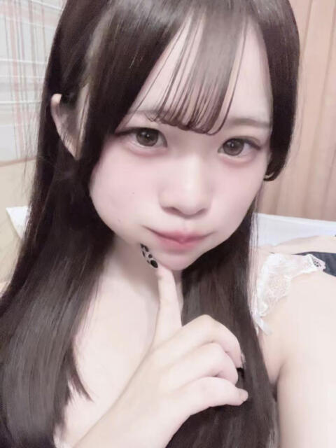 もも 山梨　風俗　デリヘル　 『ラブ＆ピース学園』（デリヘル）