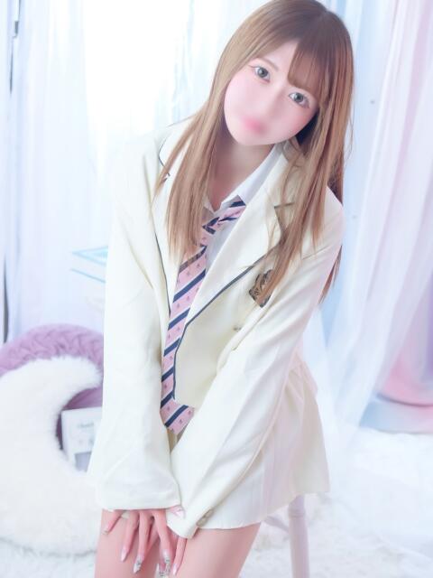 つばさ E+アイドルスクール新宿・歌舞伎町店（デリヘル）