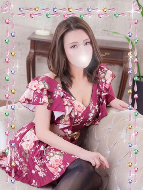 加賀美(かがみ) Ageha(あげは)(美人奥様デリヘル)