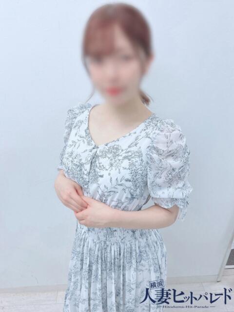 ひとみ 横浜人妻ヒットパレード(シンデレラグループ)(人妻系デリヘル)