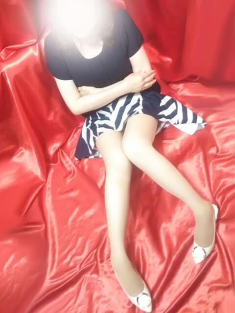 弥生 変態美熟女お貸しします。（待ち合わせ型熟女デリヘル）