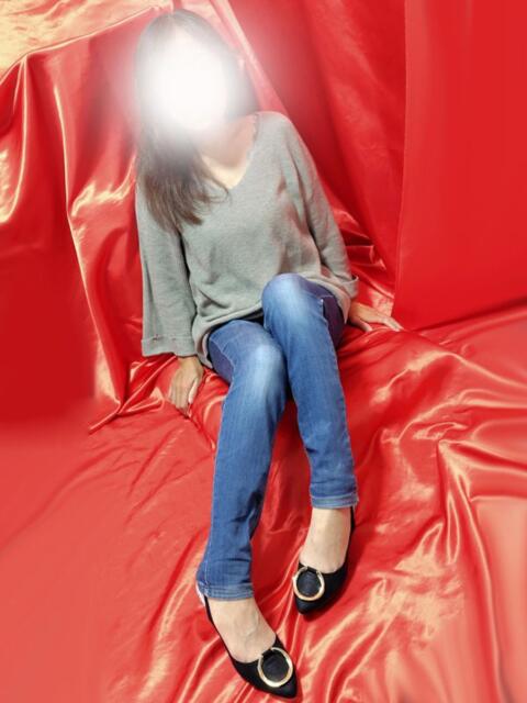 一ノ瀬 変態美熟女お貸しします。（待ち合わせ型熟女デリヘル）