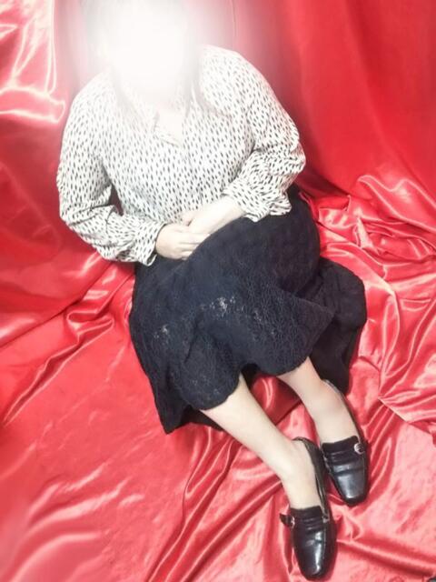 松村 変態美熟女お貸しします。（待ち合わせ型熟女デリヘル）