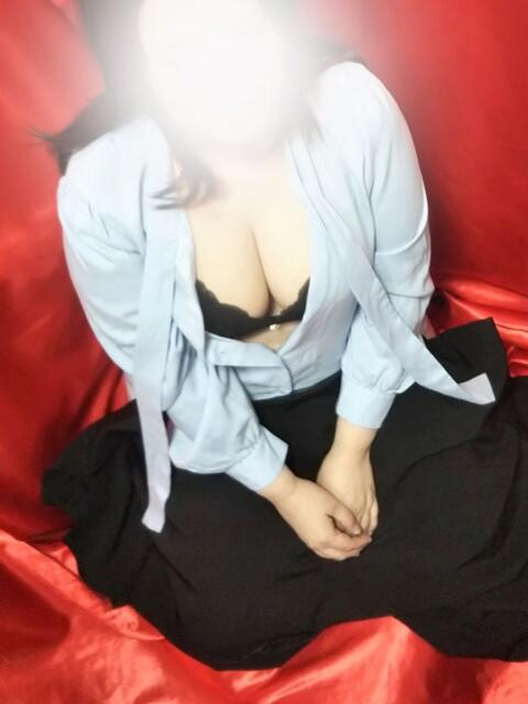 神山 変態美熟女お貸しします。（待ち合わせ型熟女デリヘル）