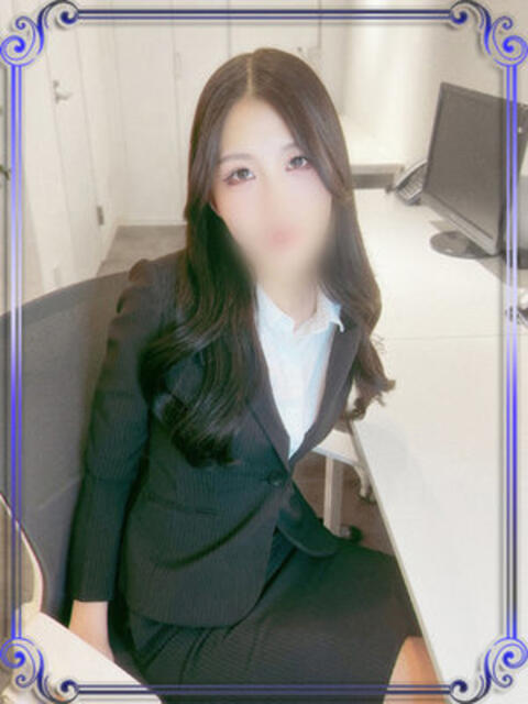 如月りく e女商事 池袋店（ホテヘル＆デリヘル）