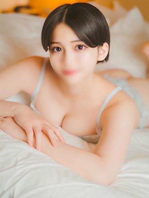 椎名るる ウルトラホワイト(デリヘル)