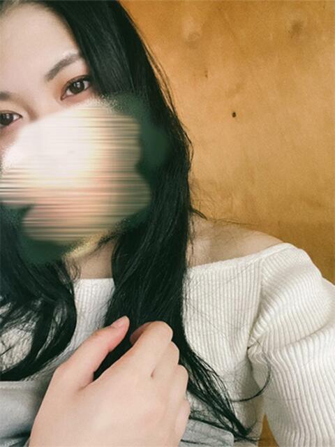 みなみ 舐めフェチの会（クンニ専門オナクラ）