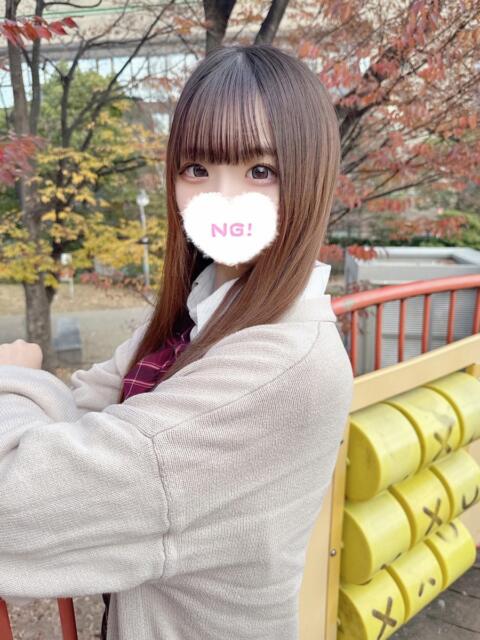 あすか 学校帰りの妹に手コキしてもらった件 梅田(オナクラ)