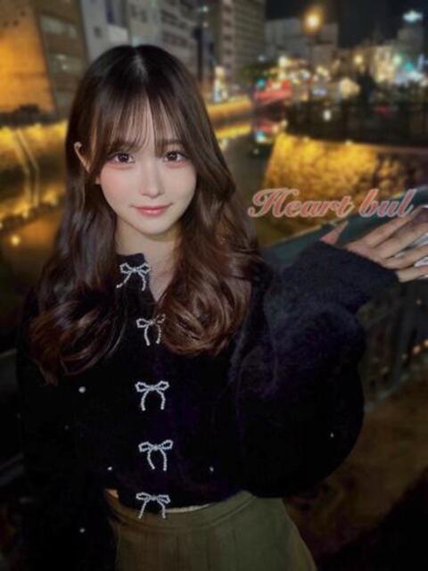 しゅり【未経験色白巨乳18歳】 はぁとぶる（デリヘル）