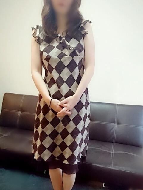 あみ Celeb wife (セレブワイフ)（人妻系デリヘル）