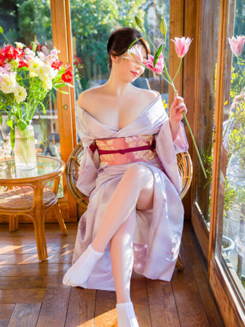 紫あやめ シャトーペトラ（ソープランド）