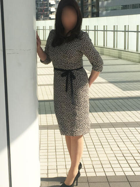 長沢 不倫妻の誘惑（人妻系デリヘル）