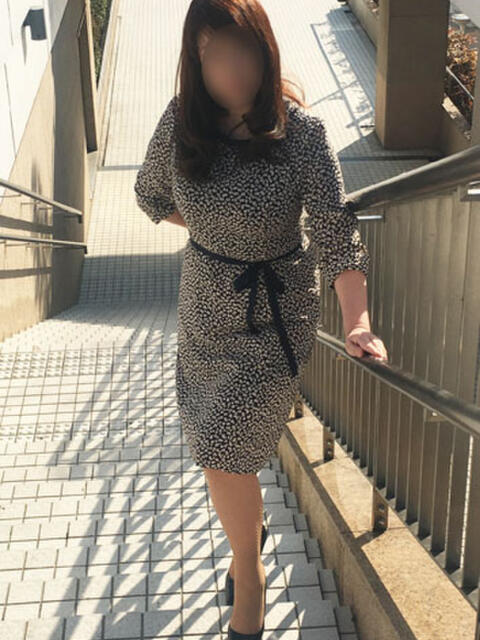 長沢 不倫妻の誘惑（人妻系デリヘル）