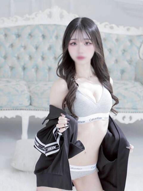 そふぃあ とある風俗店♡やりすぎさーくる新宿大久保店♡で色んな無料オプションしてみました（デリヘル）