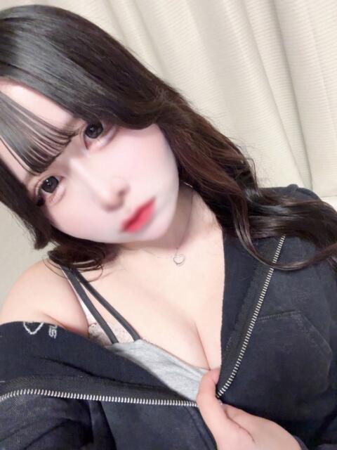 みい とある風俗店♡やりすぎさーくる新宿大久保店♡で色んな無料オプションしてみました（デリヘル）