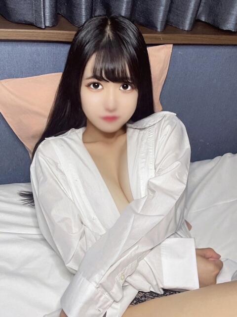 えま とある風俗店♡やりすぎさーくる新宿大久保店♡で色んな無料オプションしてみました（デリヘル）